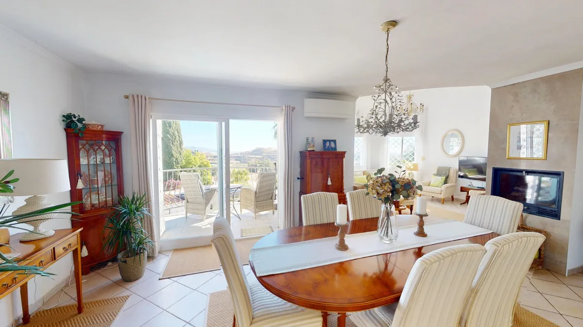 1f3aa33b-2429-4daf-8156-8be7e6b93dc4