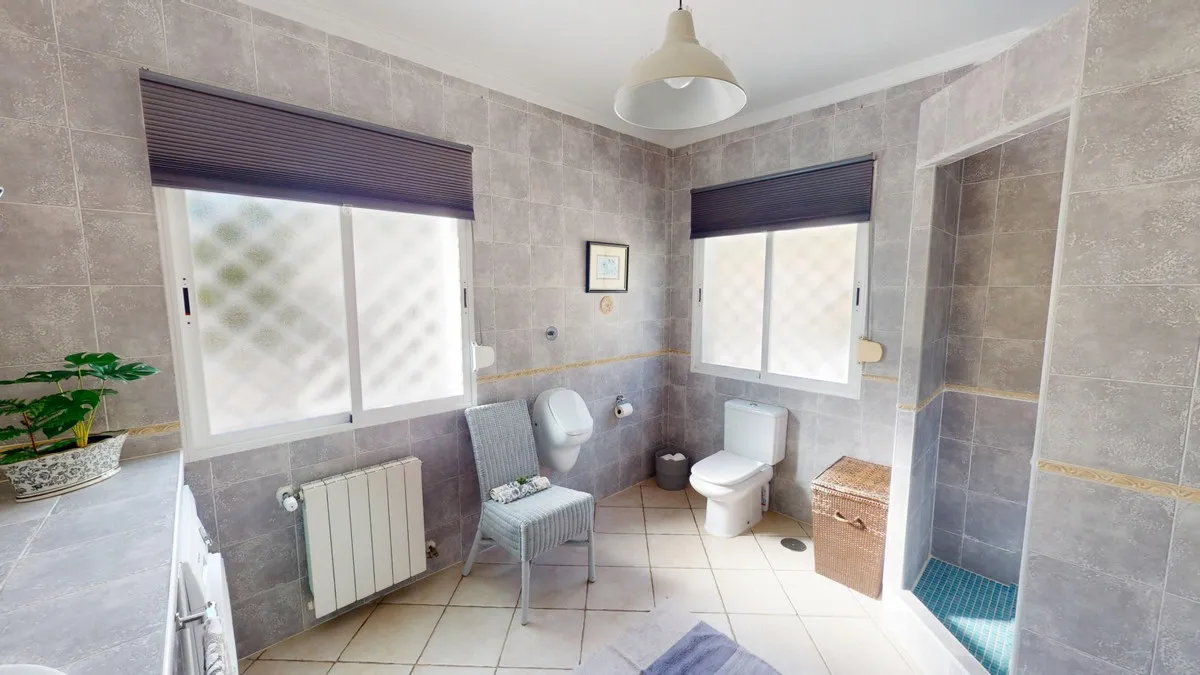 2c6c86e7-47d9-45fb-bf02-d42c9afa09a8