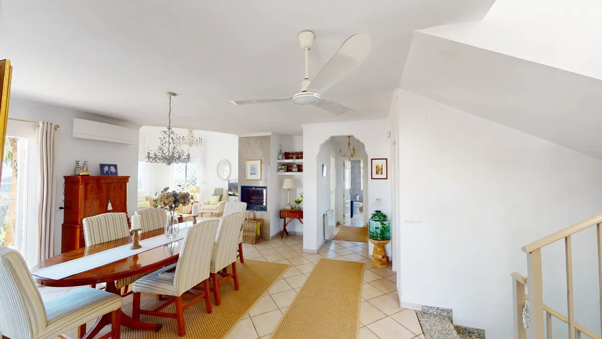 32d7116e-c2c0-4485-ab9e-0a0d19fcf16d