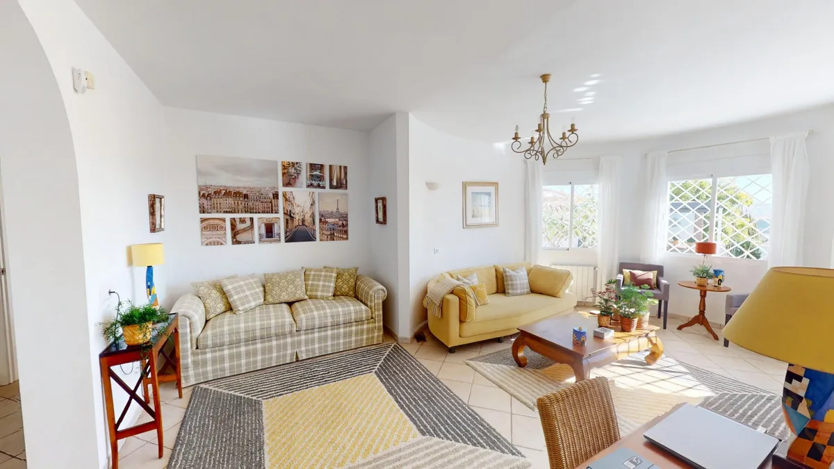 7a34a92c-5b27-4956-bf57-4125fea4ab92