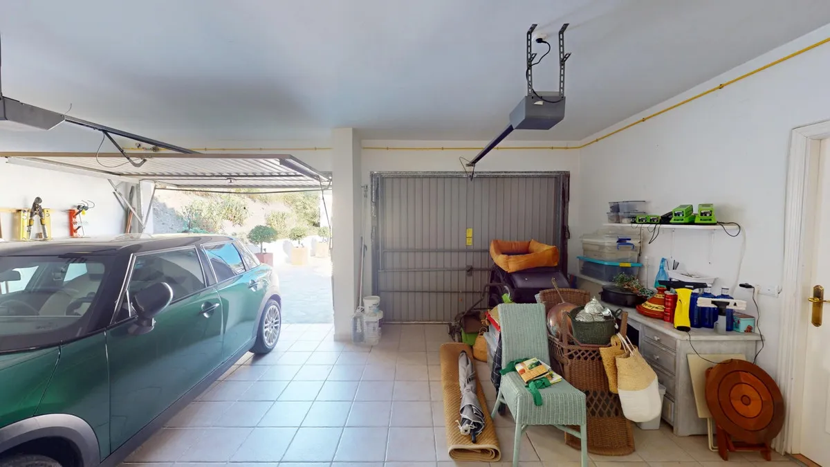 858c4883-ae45-416c-9a36-044bf45ee238