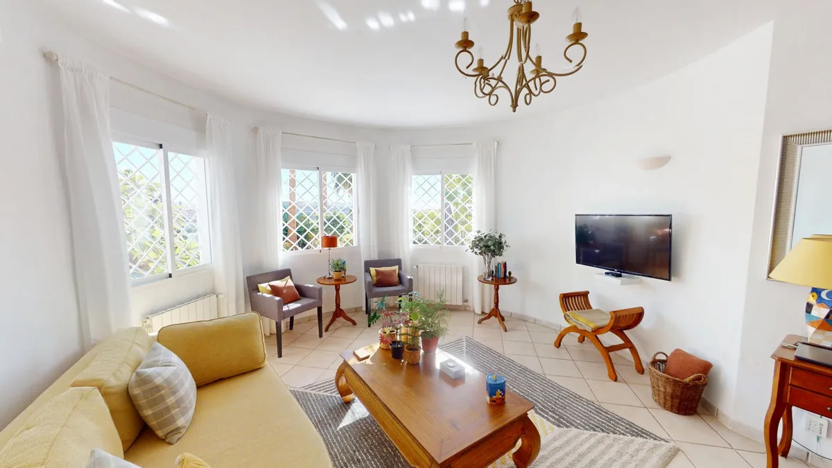 8f7843c2-8bc0-4be1-84ef-3b1c966d6689