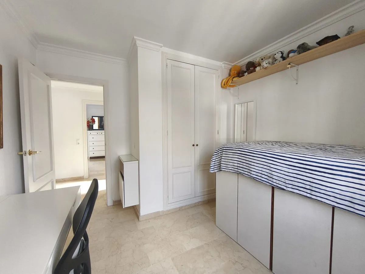 20c570e3-0bbc-4d89-88ac-9229fd963a37