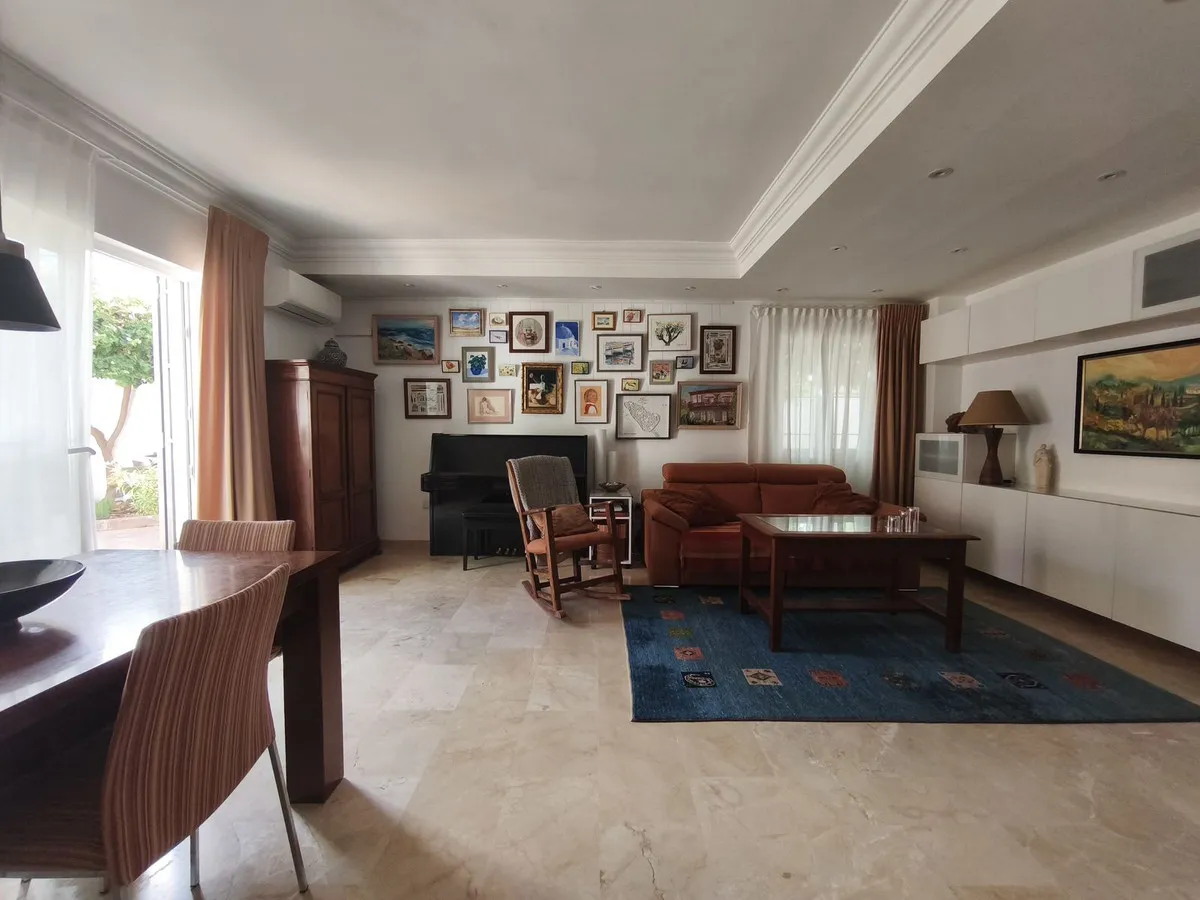 a5fe70cc-0d6f-4f39-9f3b-f317ad7d7664