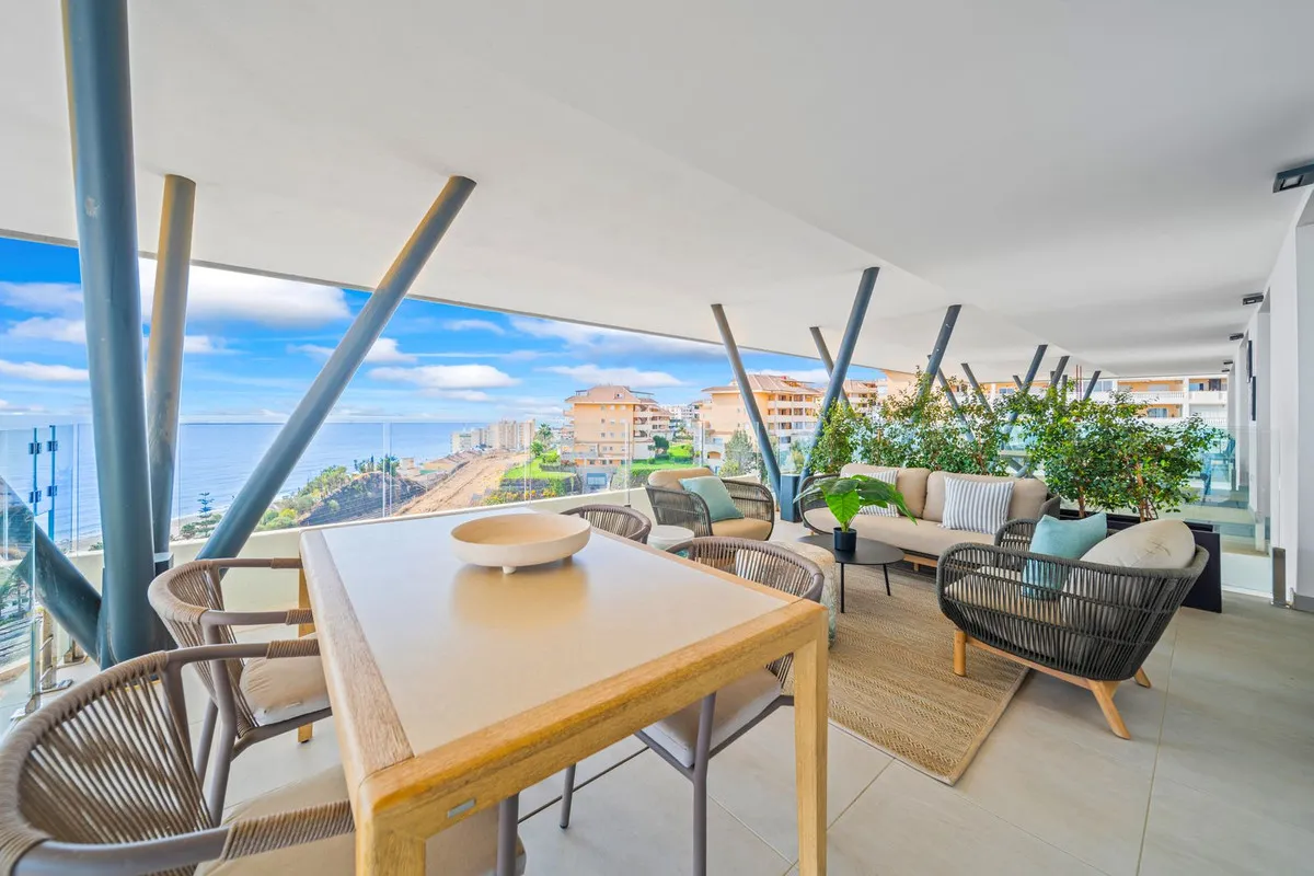 3f54a670-76d2-44f1-aa1c-2e774b1bae89