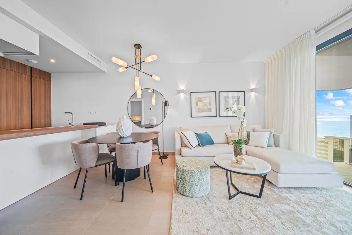 4adf1b19-a0be-4c72-b0fd-f7b5226975e1