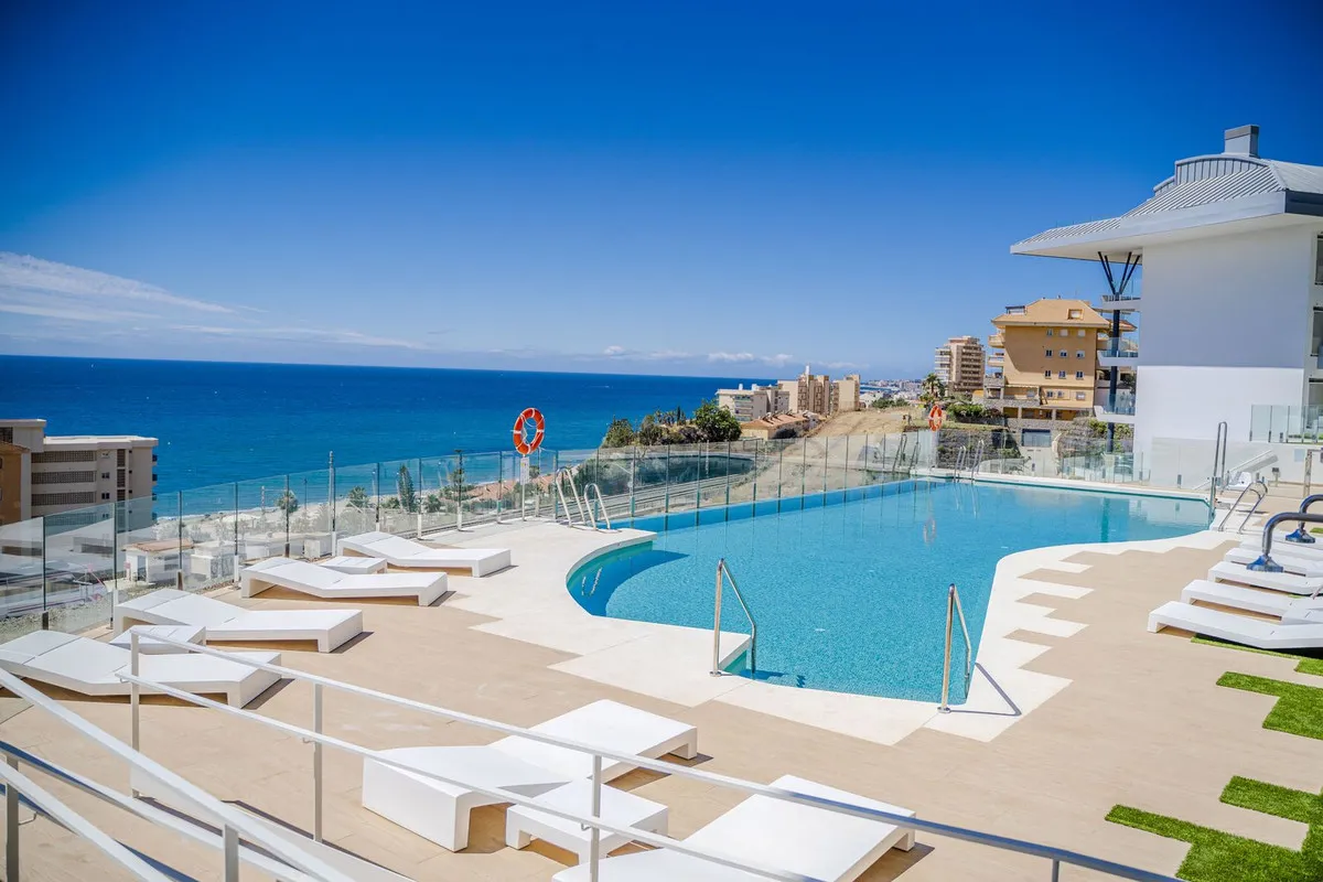 f684735b-a830-40c5-b59a-3c997ed197b1