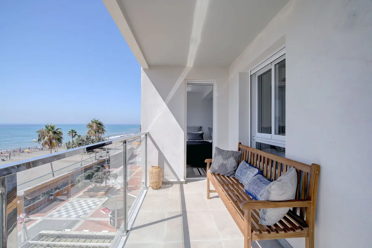 1a2251cb-bc34-4ab8-92b9-9a1e2d84bf7b