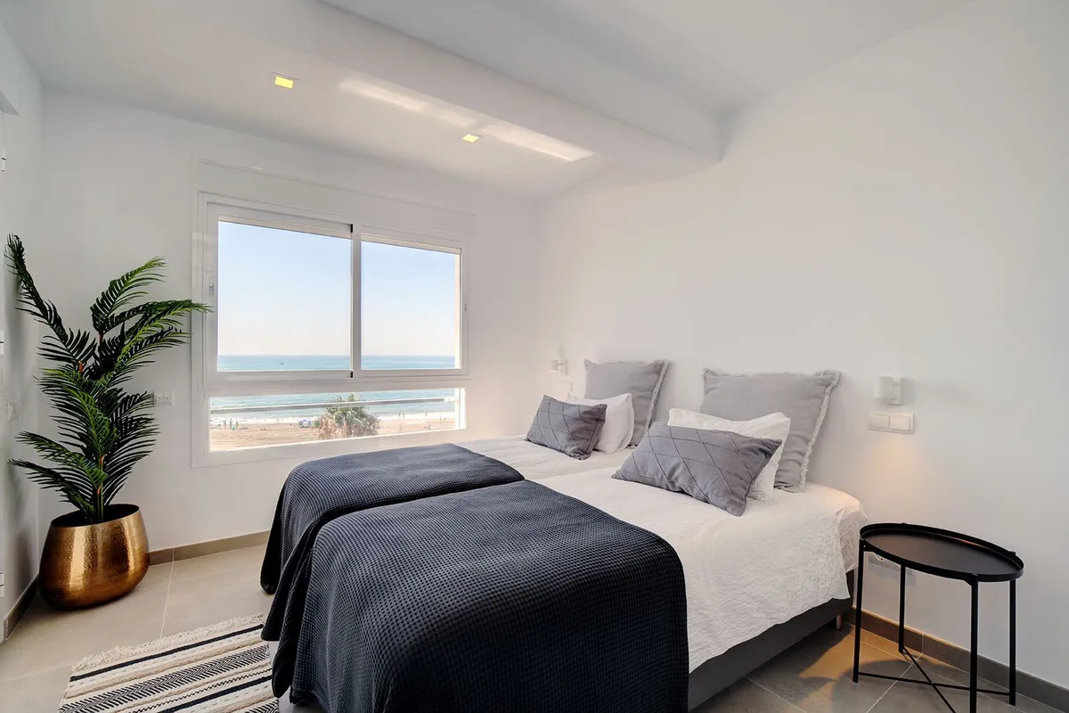 bcb9332e-6c9e-4e5c-a5eb-ce2b8cbedbe9