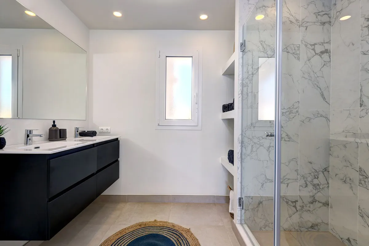 1998bc4f-2d12-469f-a81d-094cd8c35051