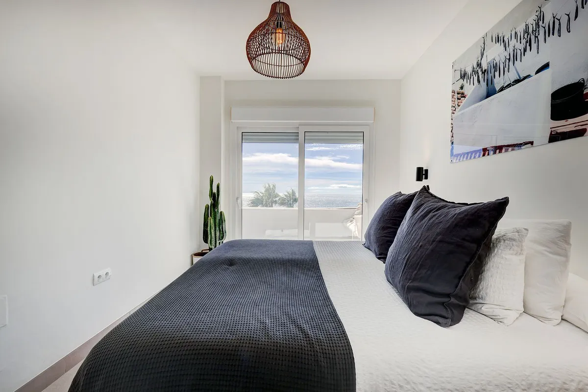 2923d41c-9972-4715-89b7-dfbe3fc7278c