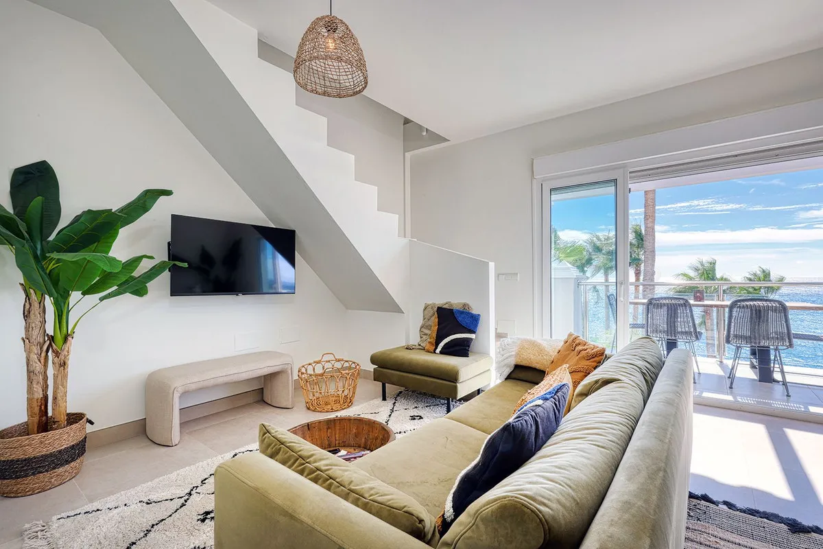 b6d3260e-37ac-473e-bbd2-520b7da852c9