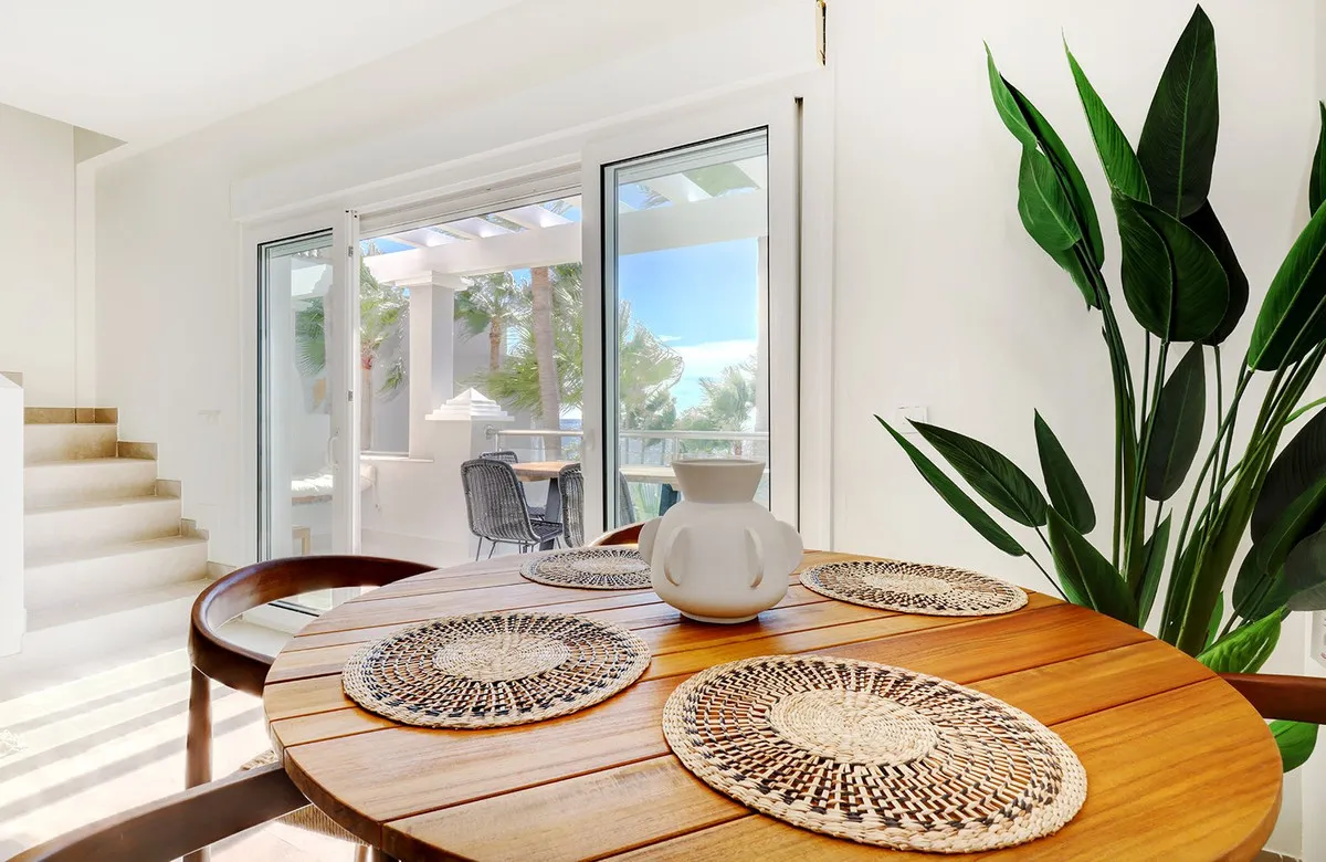 e7fc3141-99f6-4594-93d4-37a27d00a4c8