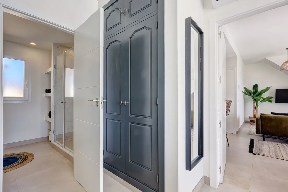 ef5915e6-5530-46ea-af54-dc0226bac4ee