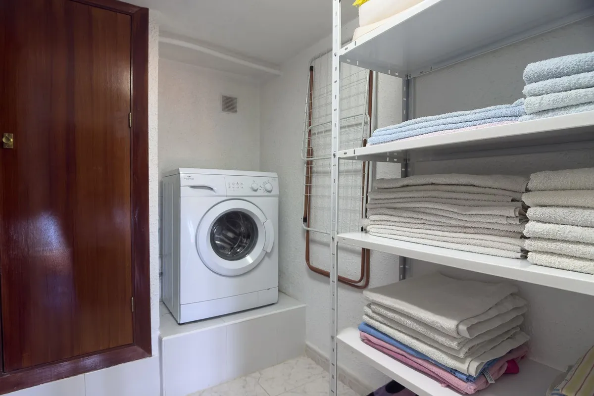 4bdd6b9e-040d-4f45-9365-aa4db76f1112