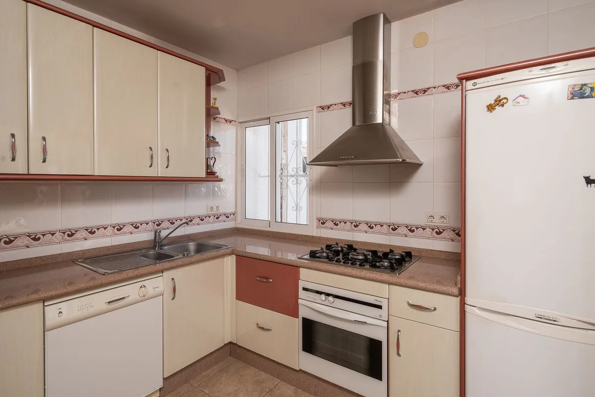 7877e6dc-c4dd-4937-8bb1-7c7b34a055a4