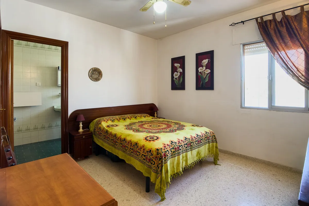 f4f0c53a-c885-443e-8e3f-e40e3e58f125