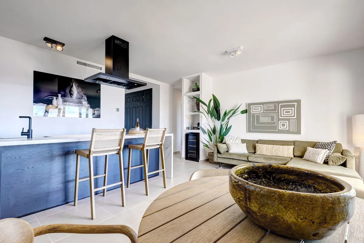 2f281782-4b73-4a34-bcae-dbe3ff8e532c