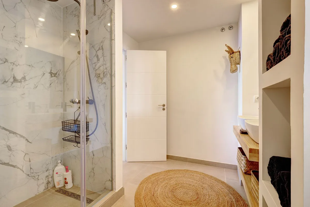 5f8c99ea-ac97-4c1f-9101-260276ff03cc