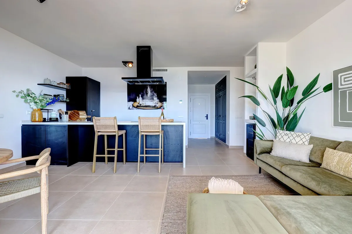 9b07f4b1-b421-4213-add6-6e900de01c90