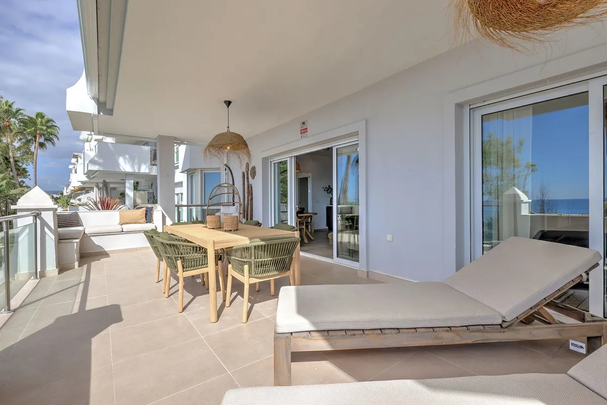 ac4e30c7-1534-4b62-84e7-29e028f0e905