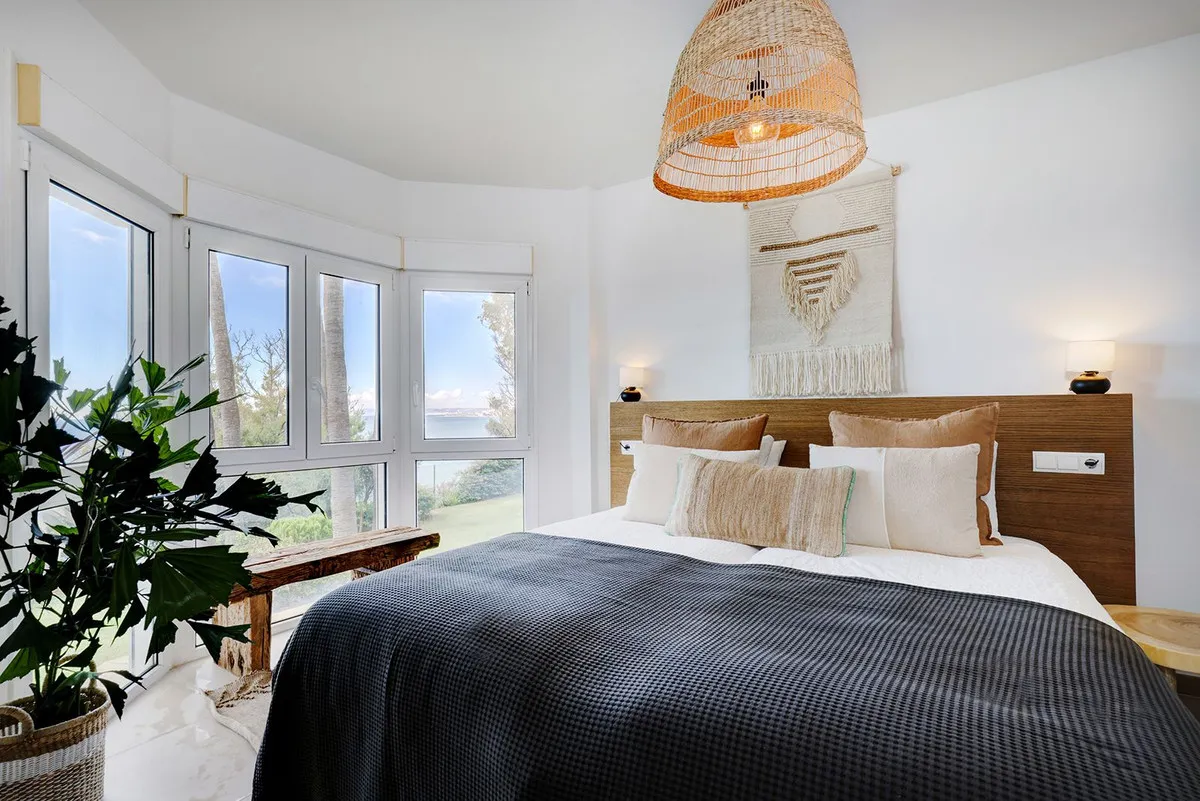 e74c4e8c-a5e8-4e17-b0d5-1a9f4fa587db