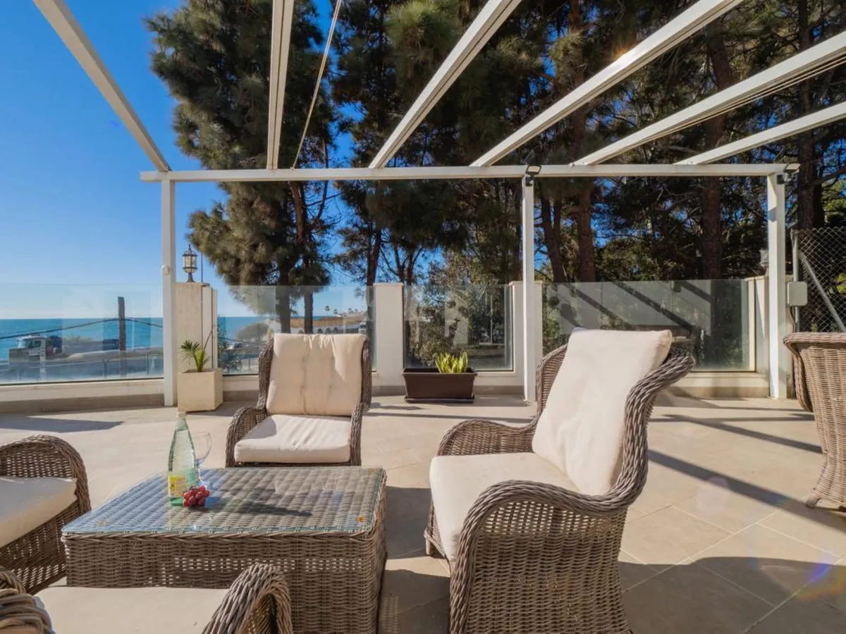 7051e191-8e14-42c8-9759-b1de84321743