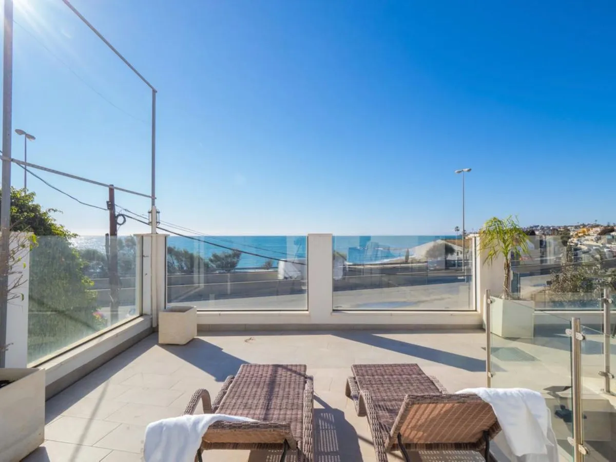 82a72645-590e-4c94-a44b-d634663f4ca1