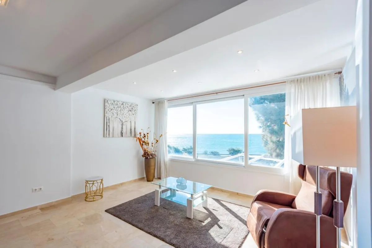 a27eda41-e29b-42dd-b7dd-74a69e9981e1