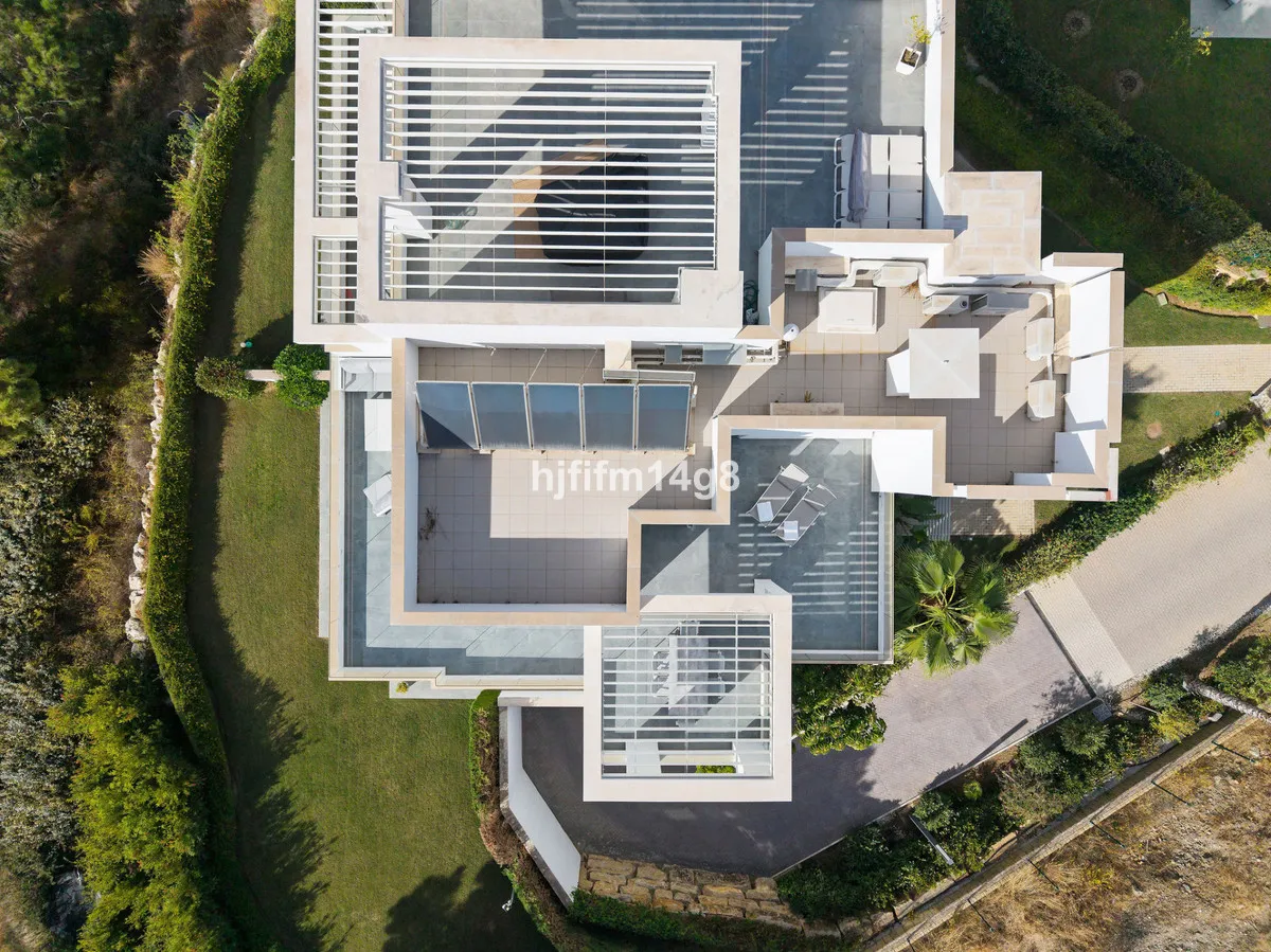 216f2d31-da28-4c52-9044-5c46a5f0b19a