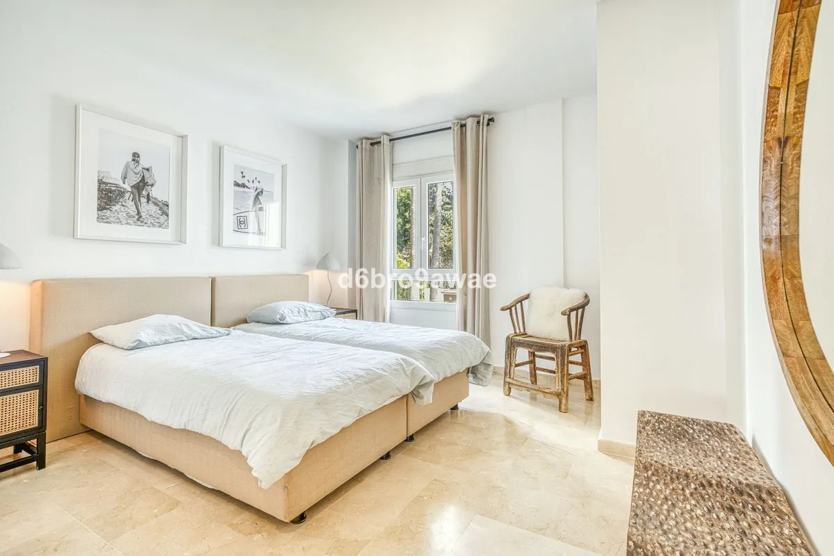 333b9dcc-4a60-4f53-ae2a-6980e0be0273