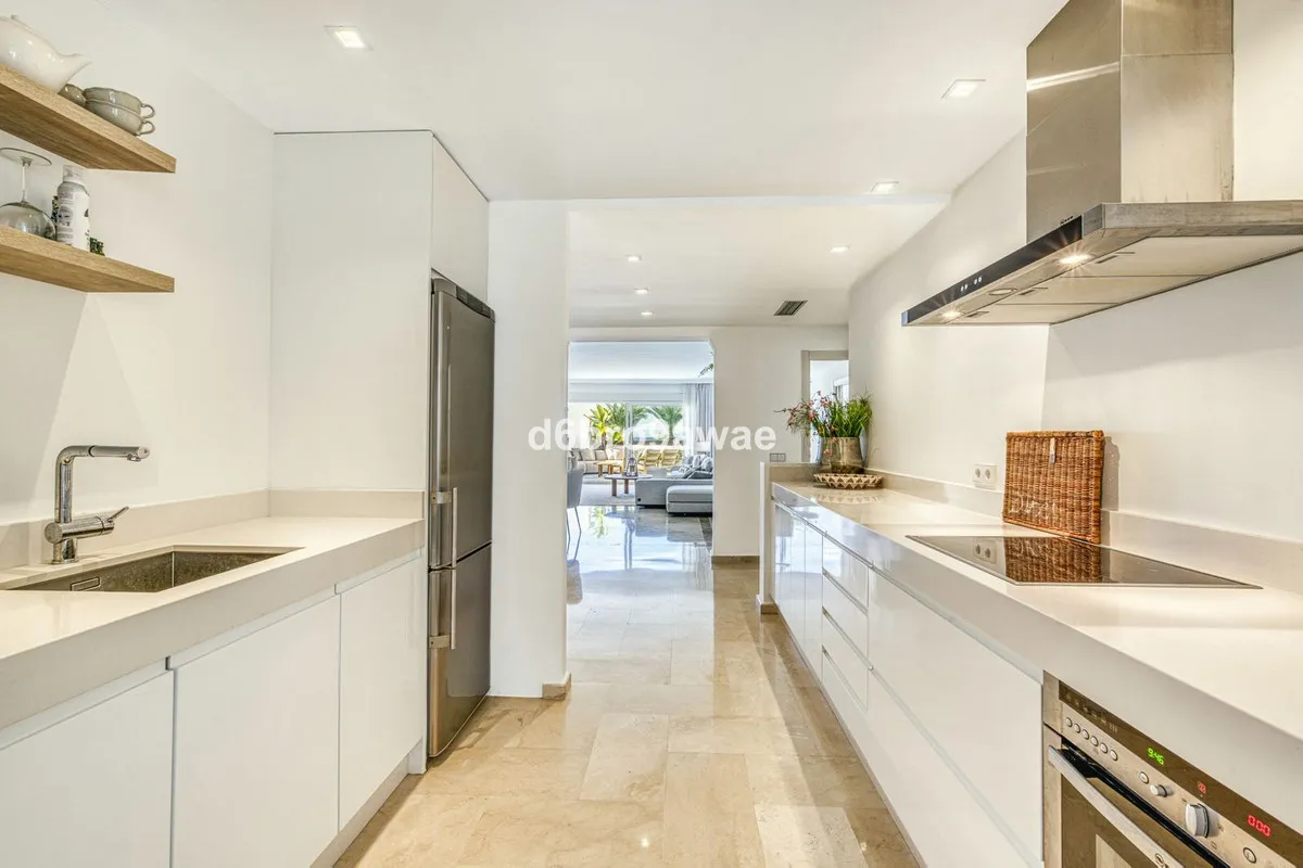 861bed82-6a19-43a0-bd25-b1a09c81f139