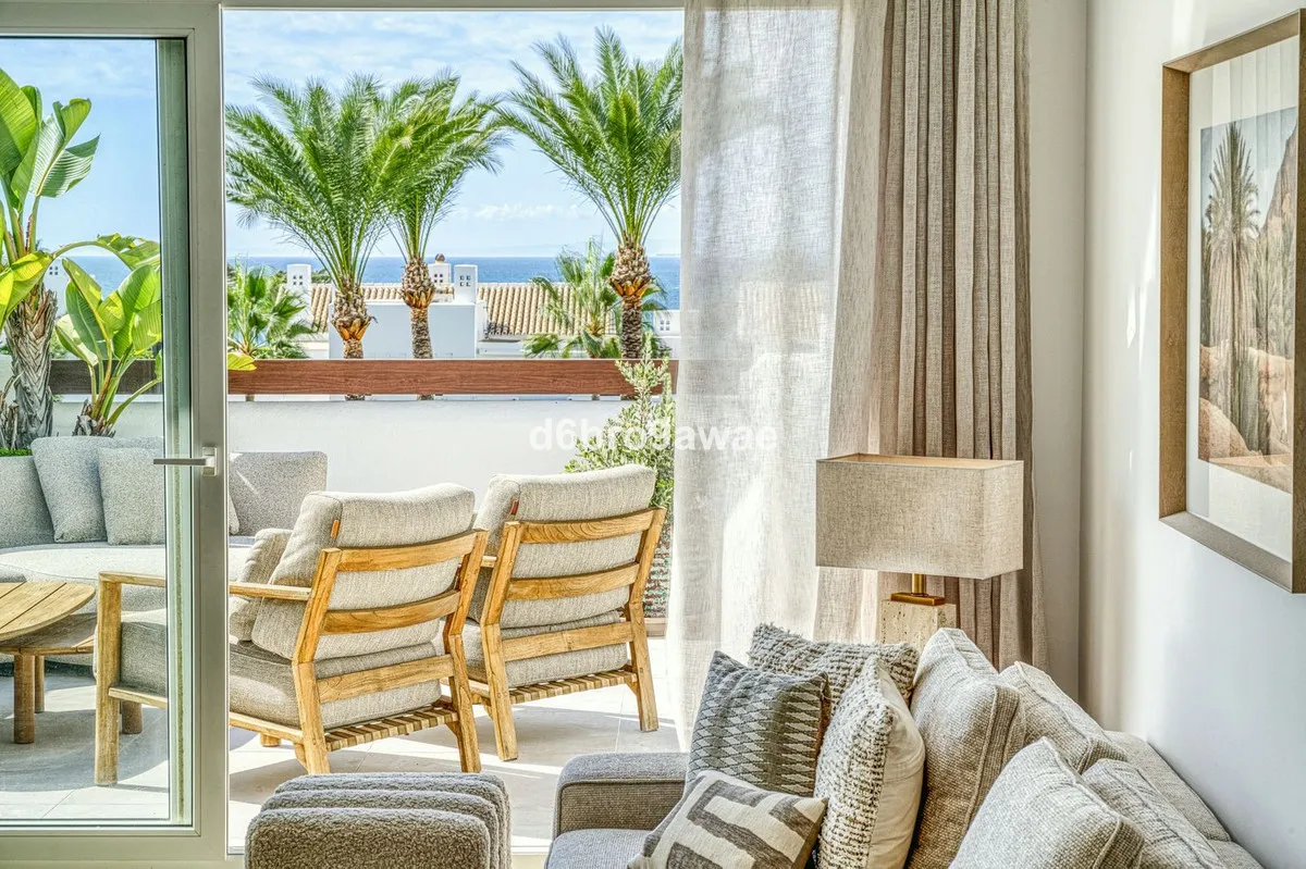 c879b9ad-735a-4cc5-b800-aa3cebbbff5e