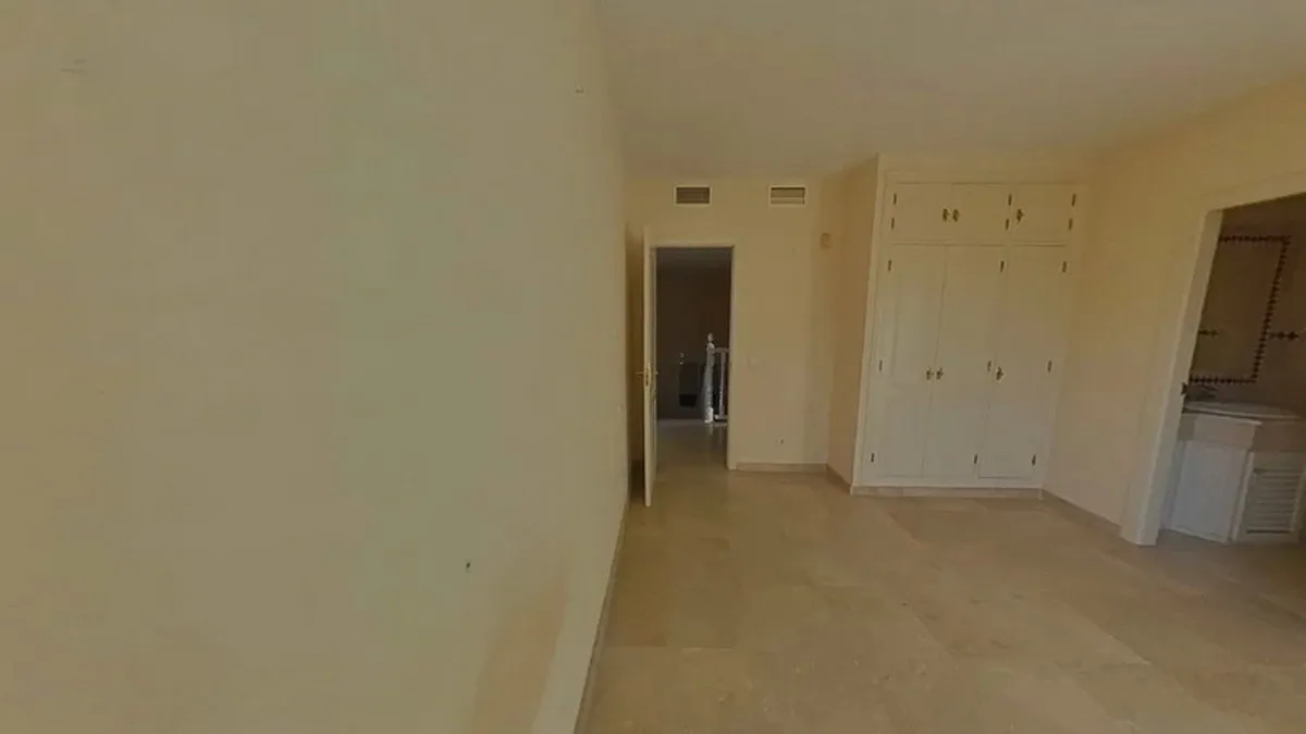 443b034d-4b86-49d1-8add-5c14d232072f