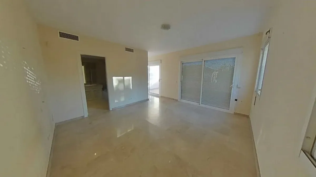 8d3427b7-a29c-4dca-b2bd-38a99c31ea9d