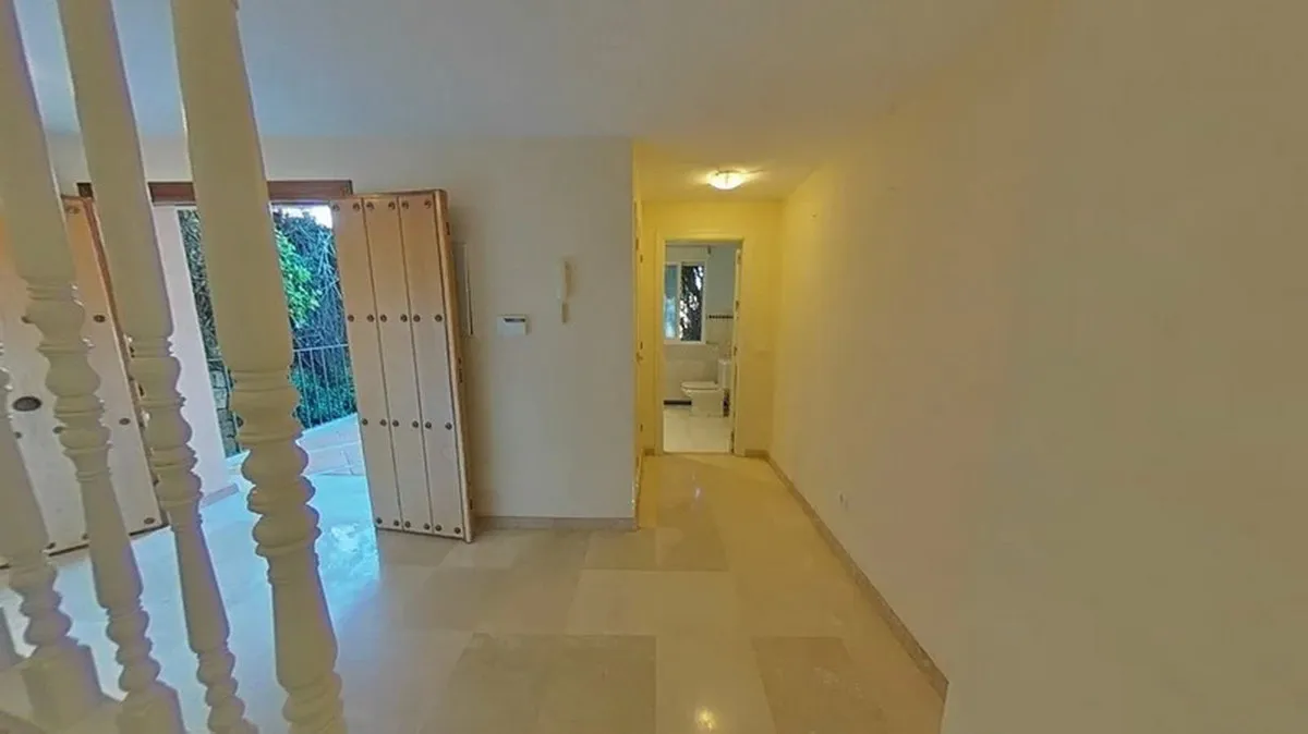 eb677934-29ab-4052-b240-fb400f4f68fd