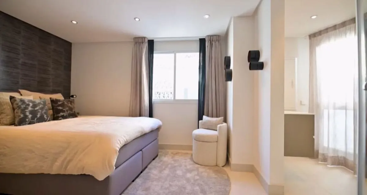 23d3efcb-c3ce-4253-9a41-048735e63e8c