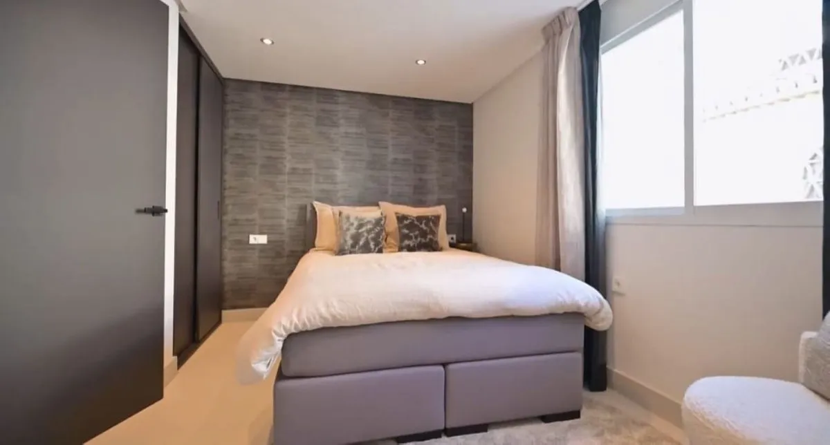 b1a8e052-a705-477d-8bd3-89bb8574c2df