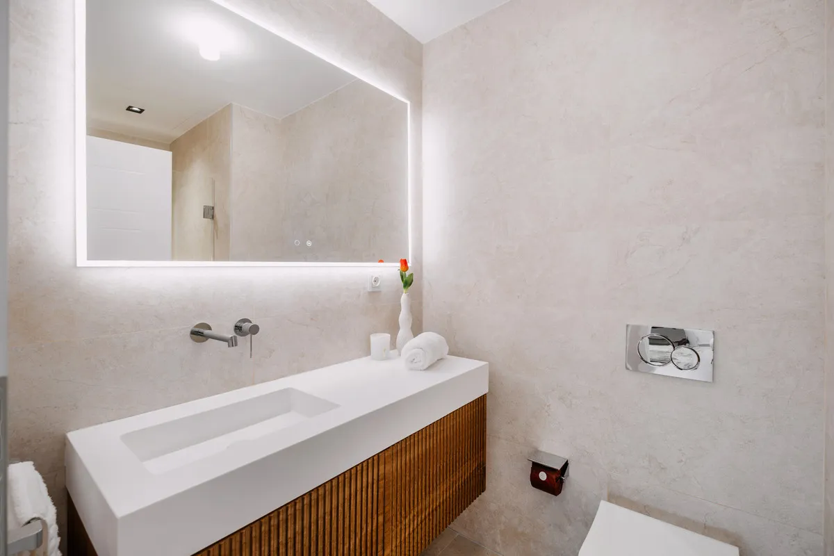 50478d0b-9581-41e2-85d1-2b7212d67340