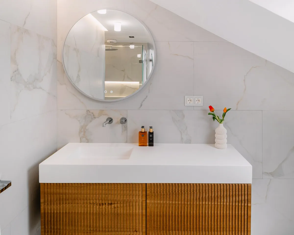 525ab26e-6660-4865-ae70-08e14fbc1f41