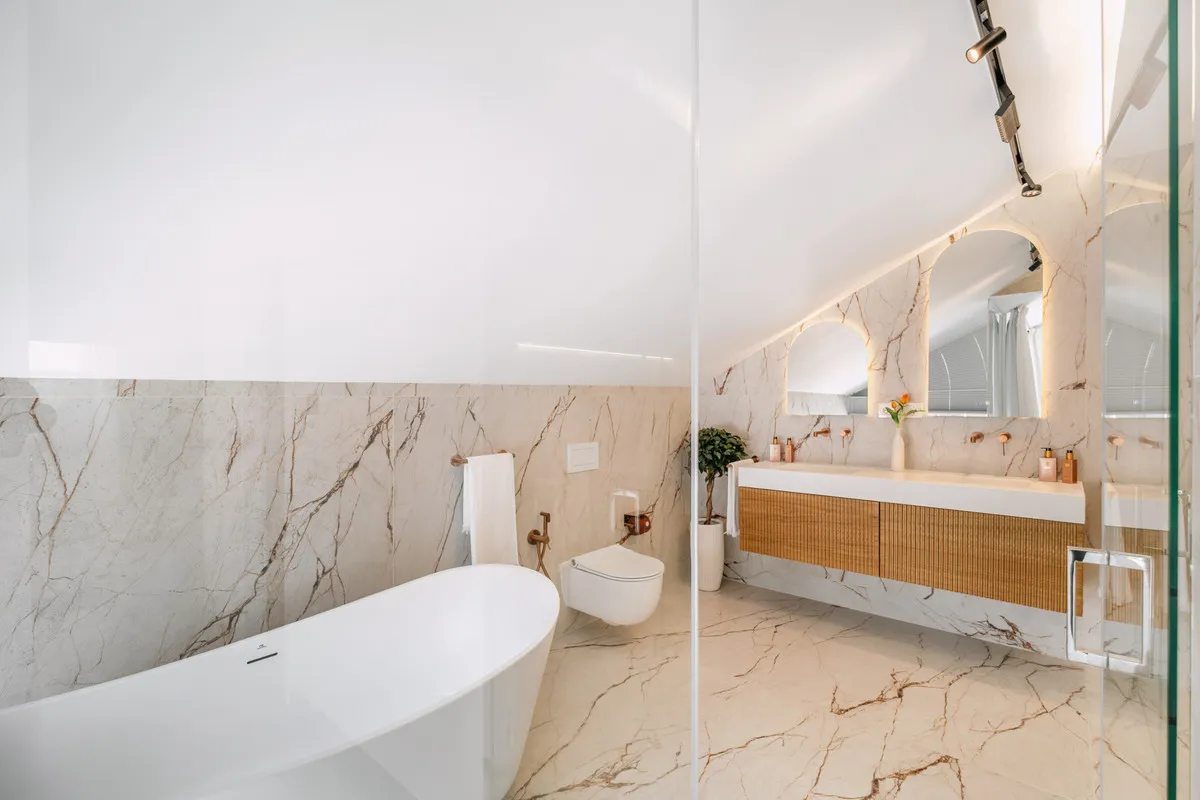 9672ed50-083f-46a7-8f24-8f834c487f7a