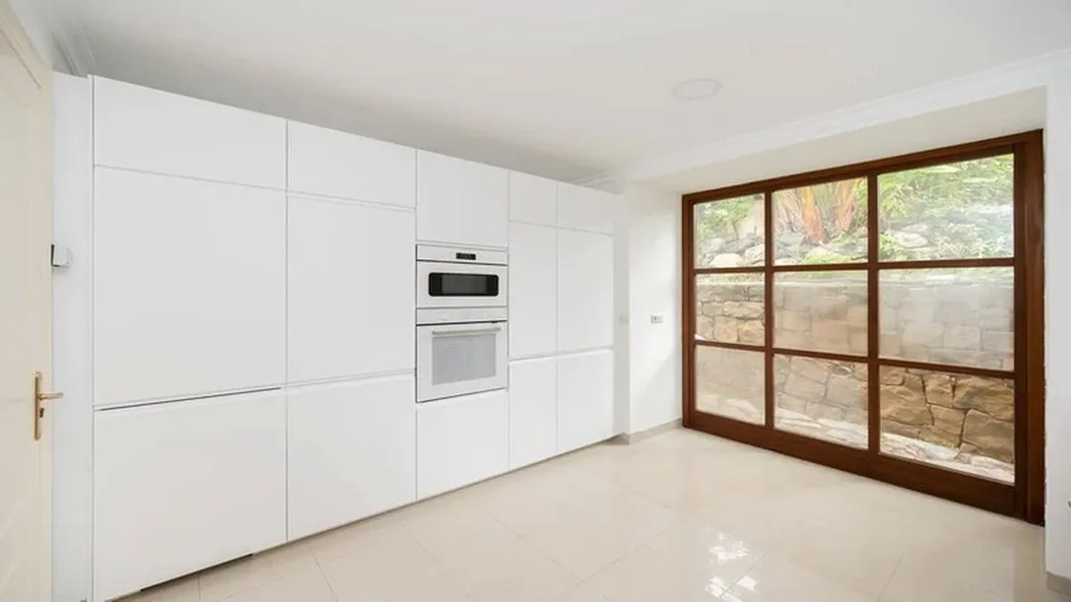 14566758-de57-4d01-a78a-09fd8f52e2b3