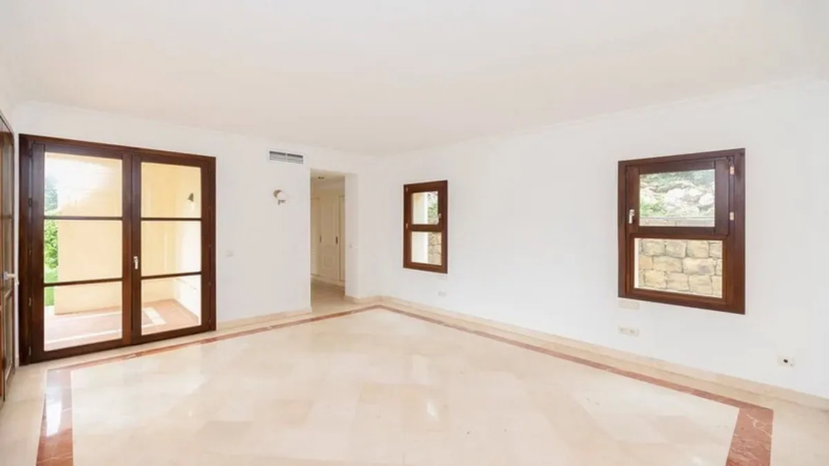 3053d4d6-41d1-4786-ac10-e710f9e1fbb5