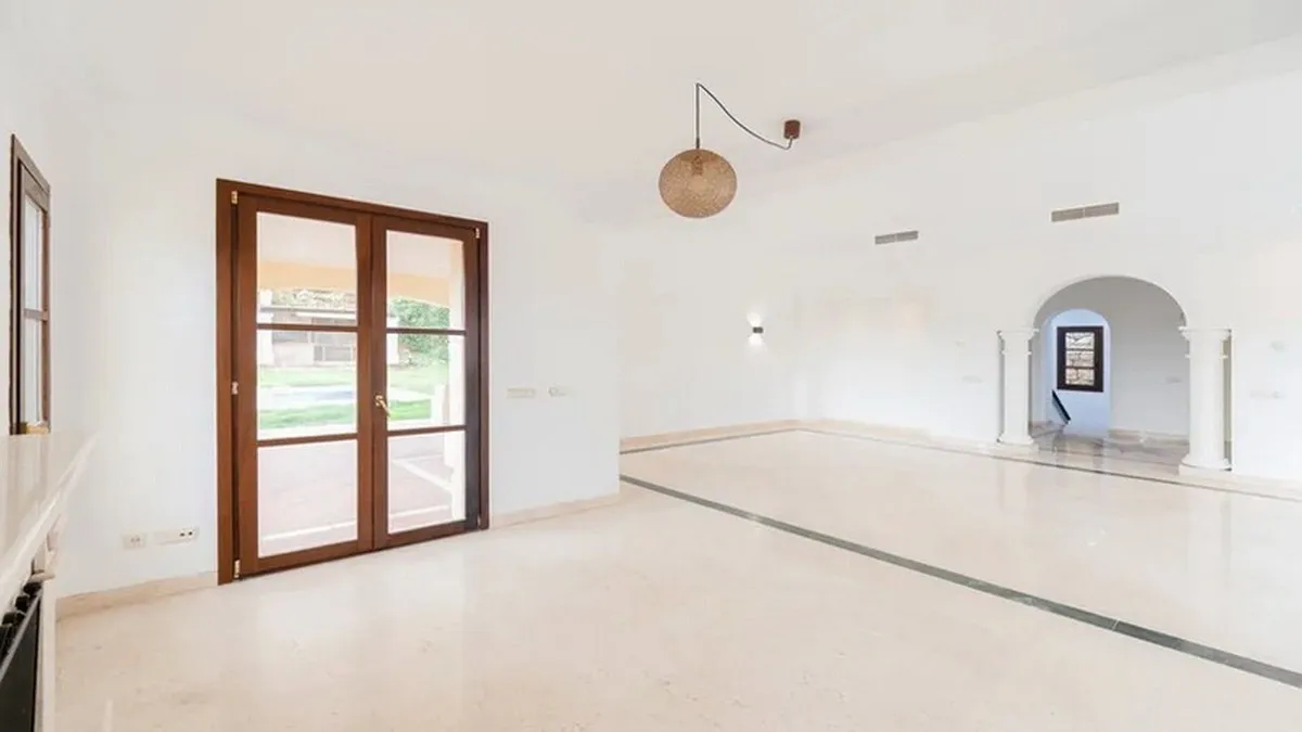 4eba3bab-2473-48f1-b111-32afeefb3264