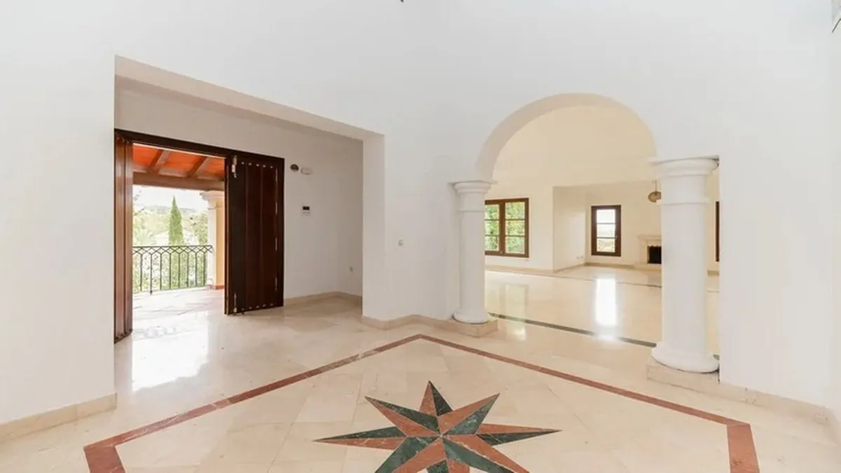 b9ba7632-8f39-472d-bcff-0905ec67499a