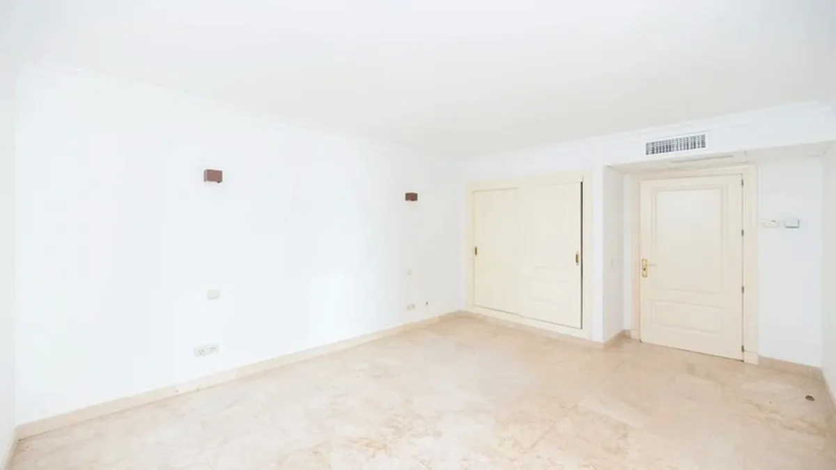 cada0338-30d1-47dd-951a-223f58a32fa2