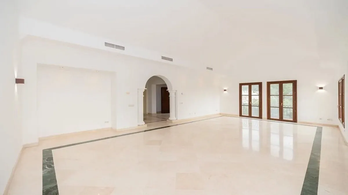 eedef9ed-052a-488d-92a5-f935ac04e170