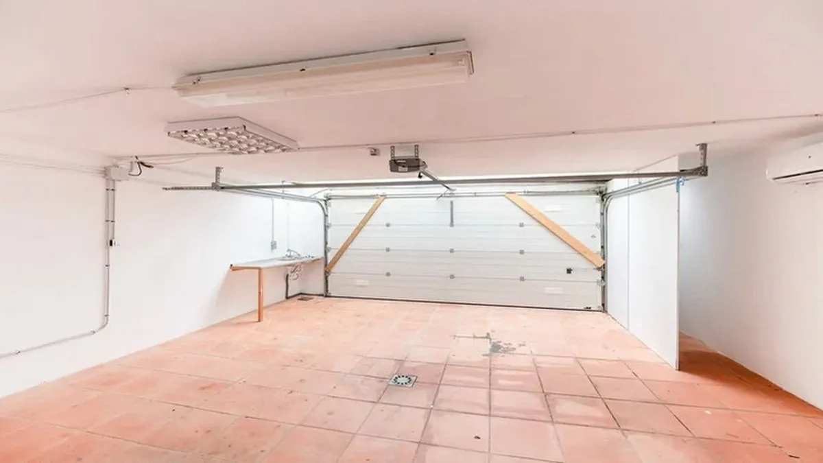 fe0316a2-f8be-4008-8327-b2e5ba2c691b