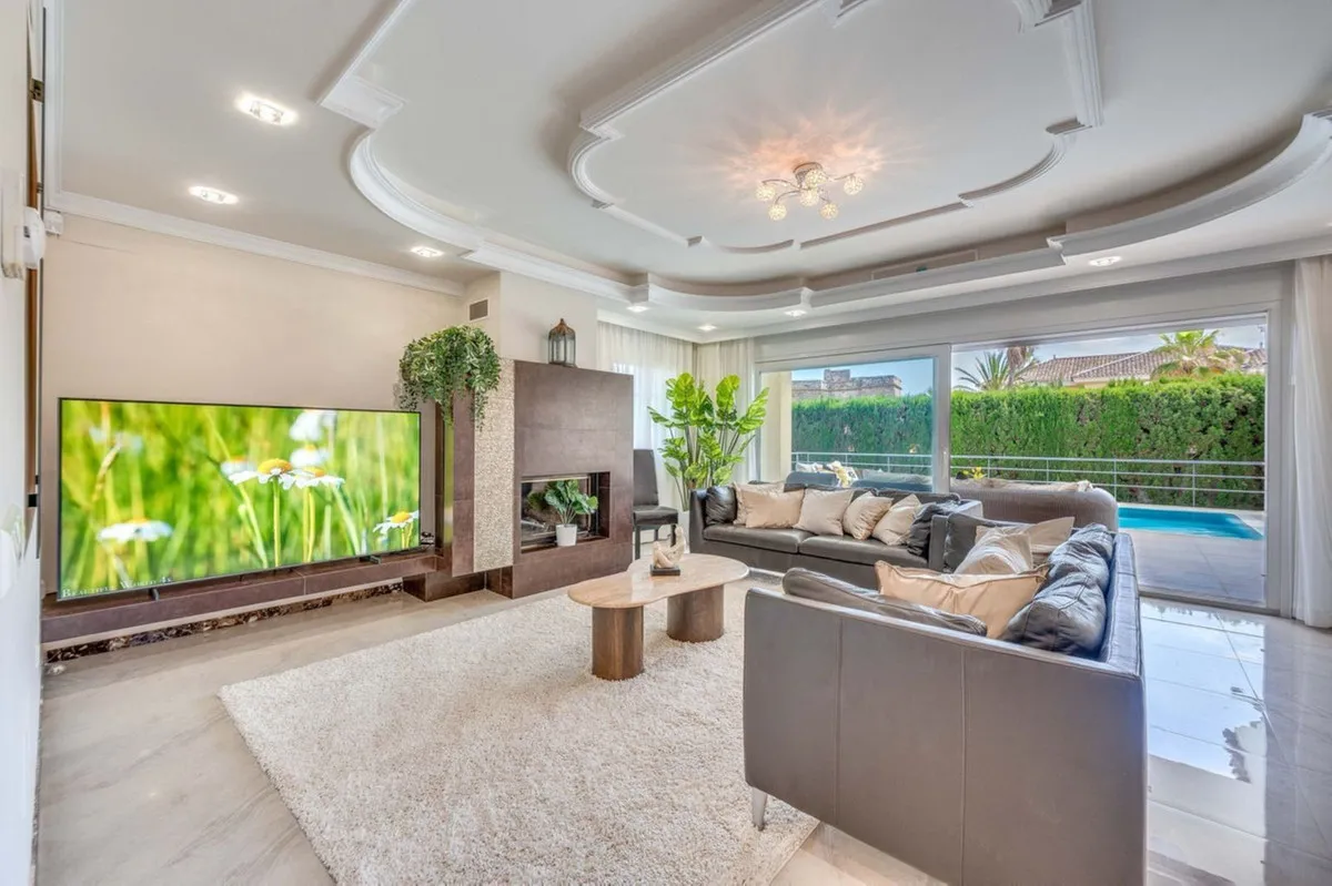 9d61ba32-6687-4fb9-8aa2-d1fec54574e8