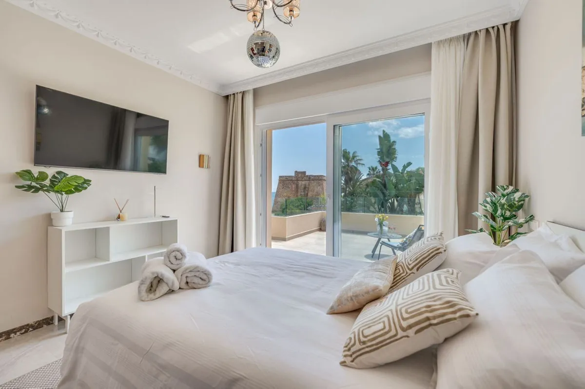 aefb7288-8bbf-44e2-af03-8a5369061792